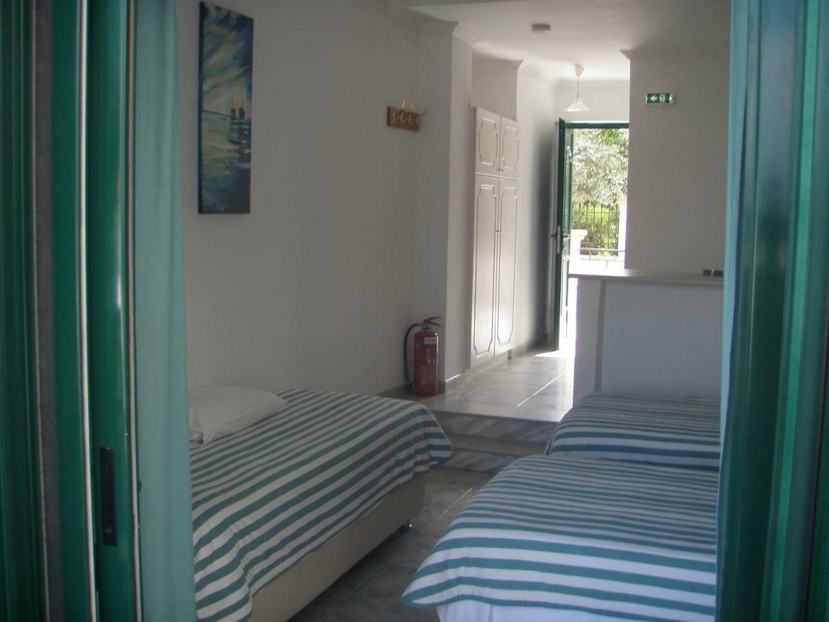 Umbrella Beach Apartments Kavos Exterior photo
